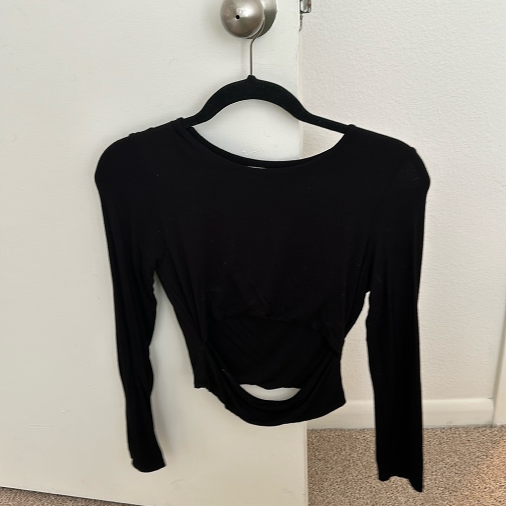 American threads cut out top